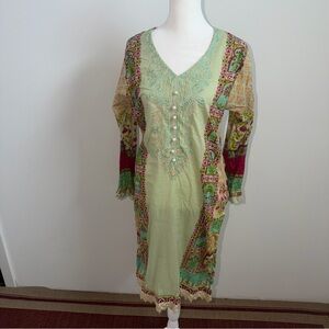 Pakistani 2 Piece Embroidered Kameez & Shalwar Set